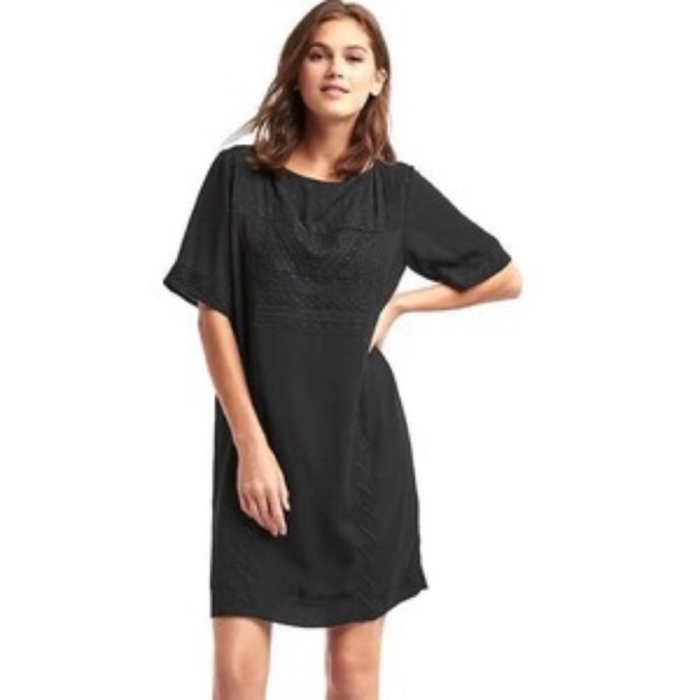 Black gap shift.  Medium Tall.  NWT